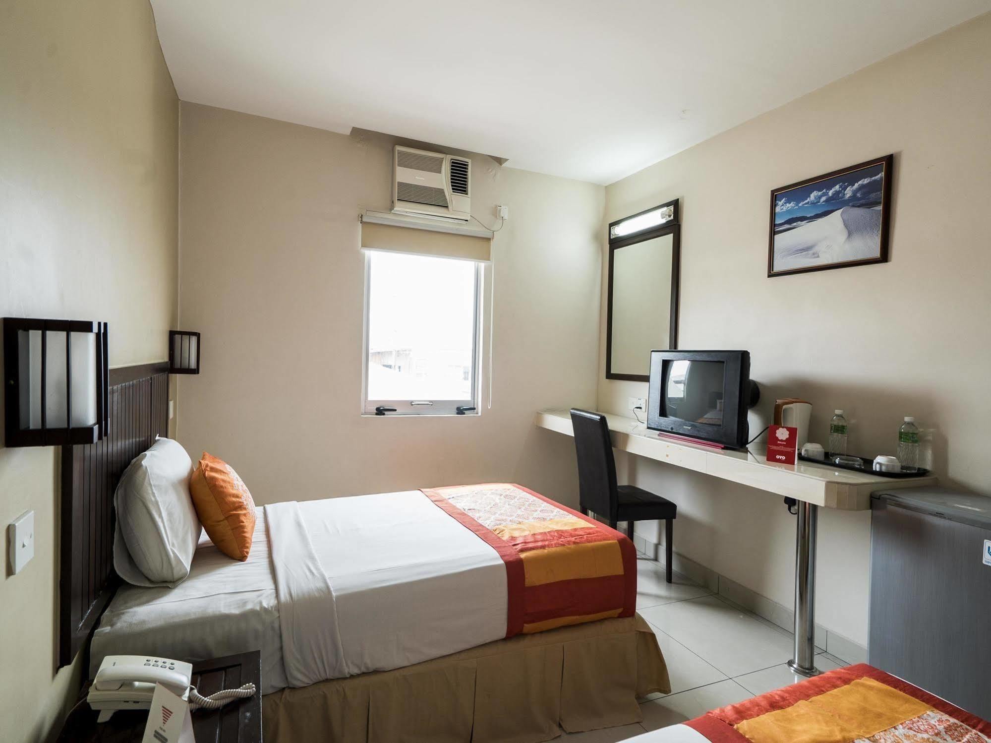 Family Hotel Klang Ngoại thất bức ảnh